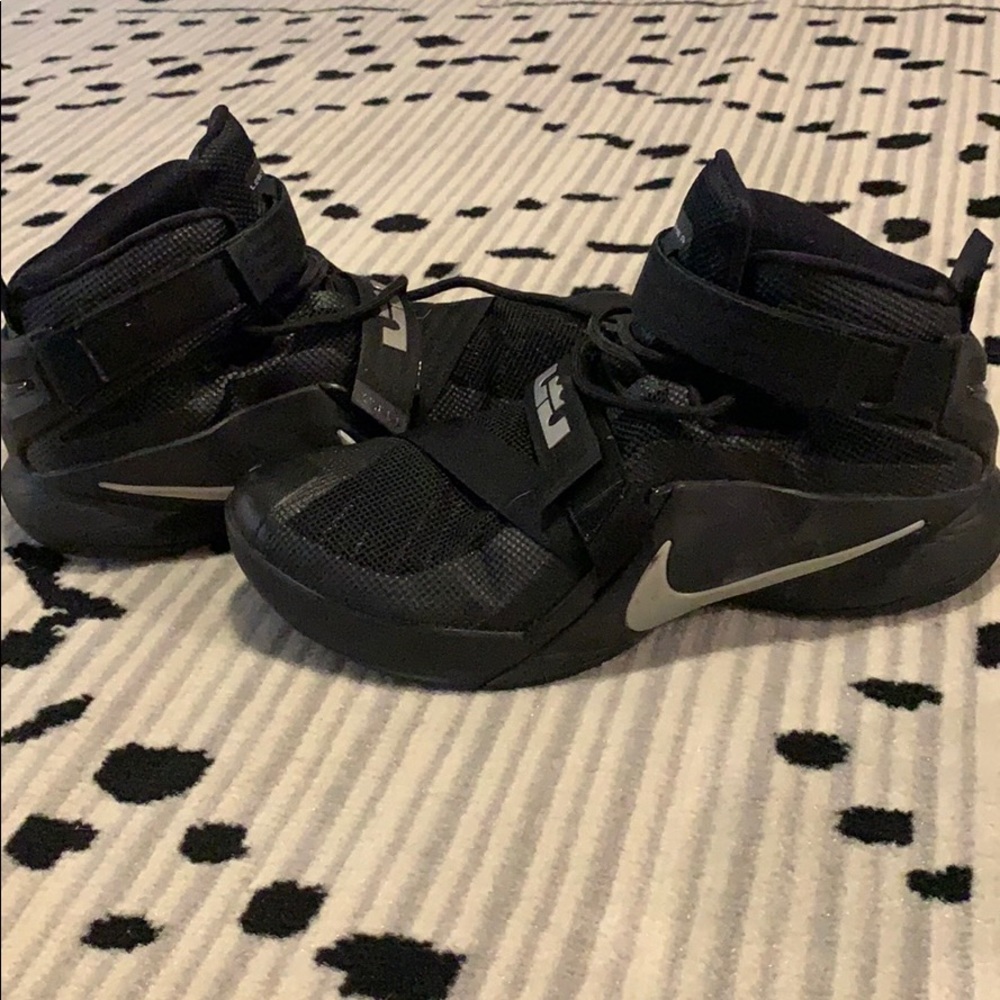 LeBron 9 Soldier